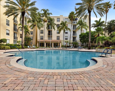 651 Okeechobee Boulevard - Photo Thumbnail 26