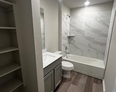 10501 Sw 41st Street - Photo Thumbnail 8