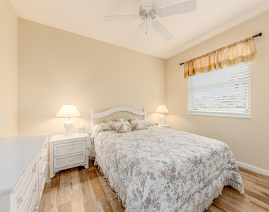 1540 Se Prestwick Lane - Photo Thumbnail 15