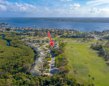 1540 Se Prestwick Lane - Photo Thumbnail 30