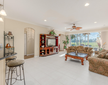 1540 Se Prestwick Lane - Photo Thumbnail 4