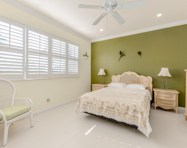 1540 Se Prestwick Lane - Photo Thumbnail 11