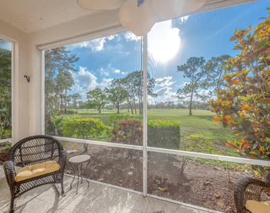 1540 Se Prestwick Lane - Photo Thumbnail 5