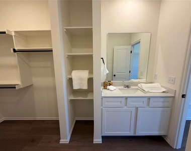308 Aaran Way - Photo Thumbnail 18