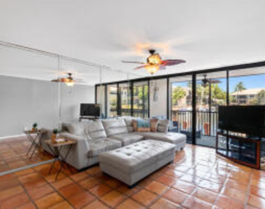 6 Royal Palm Way - Photo Thumbnail 7