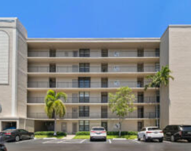 6 Royal Palm Way - Photo Thumbnail 16