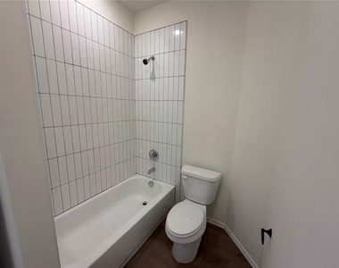 312 Aaran Way - Photo Thumbnail 20