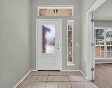 18109 Montoro Way - Photo Thumbnail 4