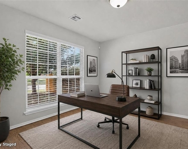 18109 Montoro Way - Photo Thumbnail 6