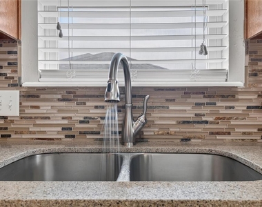 18109 Montoro Way - Photo Thumbnail 20