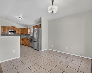 18109 Montoro Way - Photo Thumbnail 15