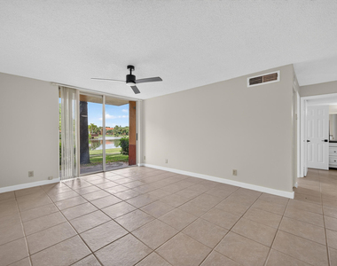 10717 E Cleary Boulevard E - Photo Thumbnail 5