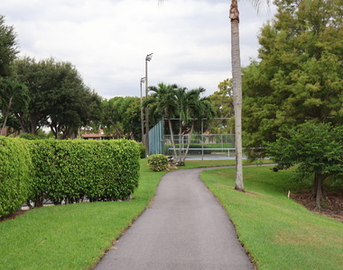 603 Sea Pine Way - Photo Thumbnail 1
