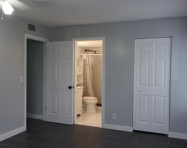 603 Sea Pine Way - Photo Thumbnail 24