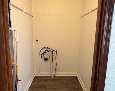 412 Babb Drive - Photo Thumbnail 7