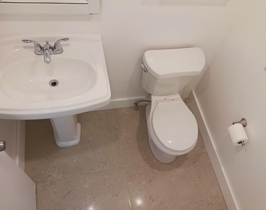 163 Lyndhurst L - Photo Thumbnail 6