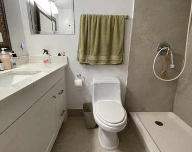 163 Lyndhurst L - Photo Thumbnail 33