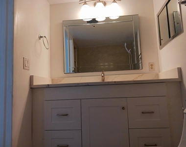 163 Lyndhurst L - Photo Thumbnail 12