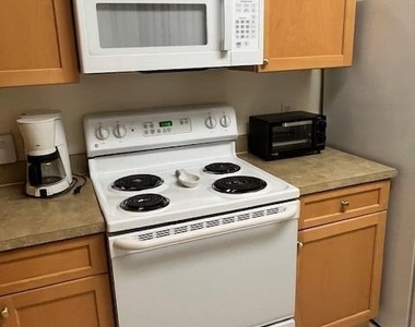 11015 Legacy Lane - Photo Thumbnail 16