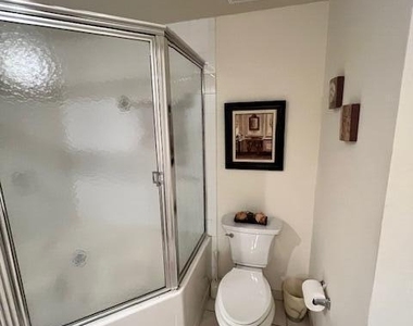 11015 Legacy Lane - Photo Thumbnail 23