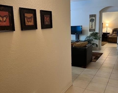 11015 Legacy Lane - Photo Thumbnail 3