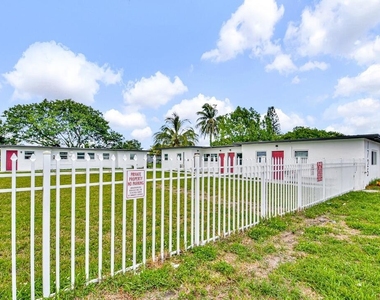 1725 Ne 148th Street - Photo Thumbnail 1
