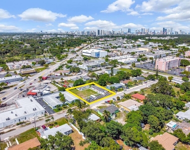 1725 Ne 148th Street - Photo Thumbnail 10