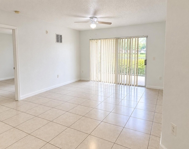121 Sw Palm Drive - Photo Thumbnail 4