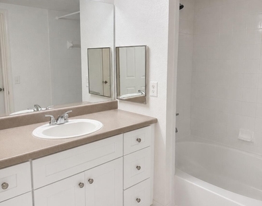 121 Sw Palm Drive - Photo Thumbnail 13