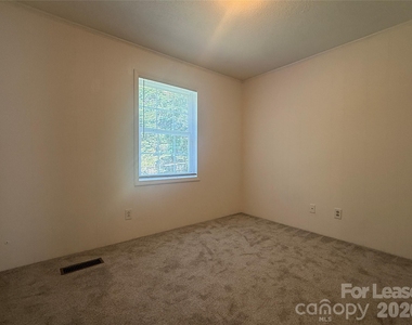 108 Durham Road - Photo Thumbnail 12