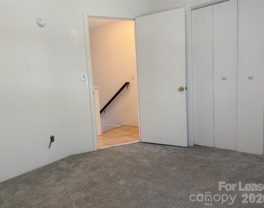 108 Durham Road - Photo Thumbnail 8