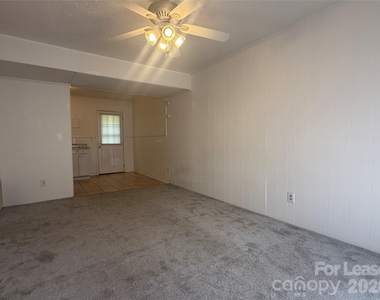 108 Durham Road - Photo Thumbnail 4