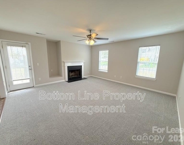4133 Robinwood Drive - Photo Thumbnail 6
