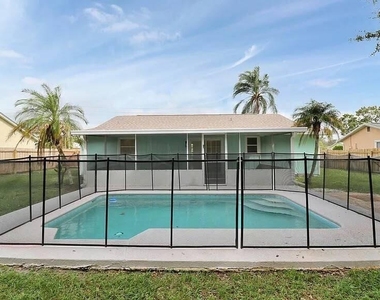 2558 Sw Chestnut Lane - Photo Thumbnail 1
