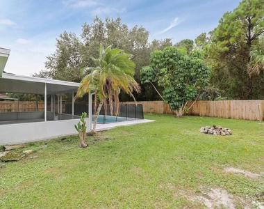 2558 Sw Chestnut Lane - Photo Thumbnail 18