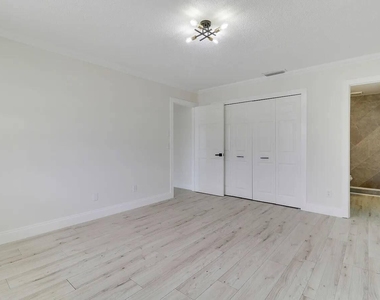 2558 Sw Chestnut Lane - Photo Thumbnail 13
