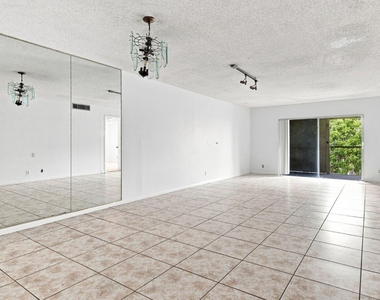 3280 Spanish Moss Terrace - Photo Thumbnail 7