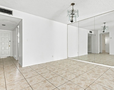3280 Spanish Moss Terrace - Photo Thumbnail 12