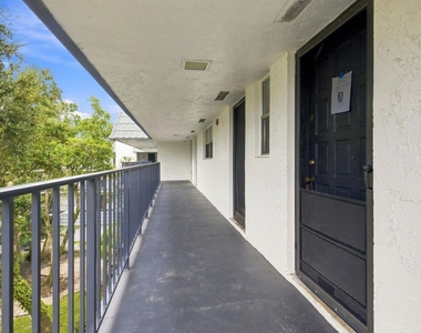 3280 Spanish Moss Terrace - Photo Thumbnail 5