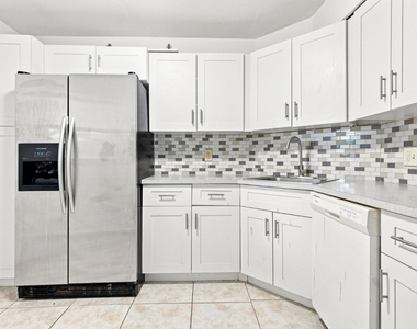 3280 Spanish Moss Terrace - Photo Thumbnail 4