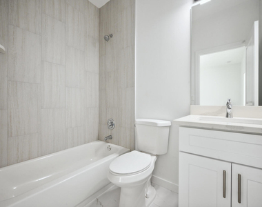 1009 14th Street - Photo Thumbnail 14