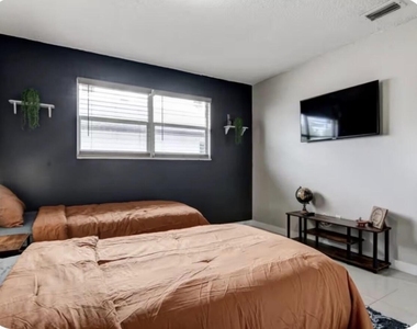 124 Walker Avenue - Photo Thumbnail 3