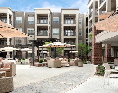 5350 Pinehurst Park Drive - Photo Thumbnail 10