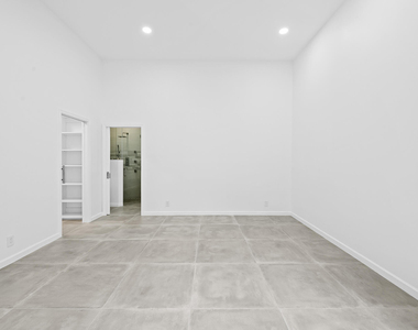 2480 Nw 66th Drive - Photo Thumbnail 12