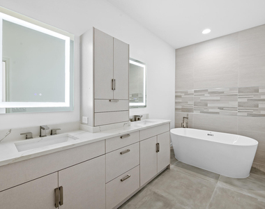 2480 Nw 66th Drive - Photo Thumbnail 14