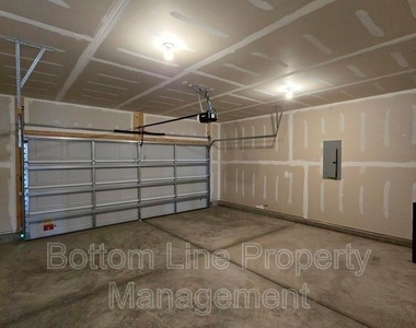 549 Blackpool Court - Photo Thumbnail 16