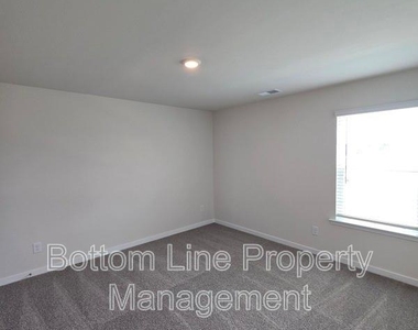 549 Blackpool Court - Photo Thumbnail 36