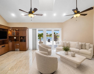 4440 Woodfield Boulevard - Photo Thumbnail 10