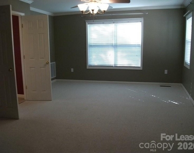 10115 Elmsbrook Lane - Photo Thumbnail 10