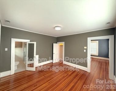 613 S York Street - Photo Thumbnail 26